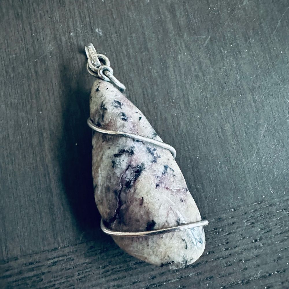 Silver Wire Wrapped Stone Necklace Pendant - Picture 2 of 5